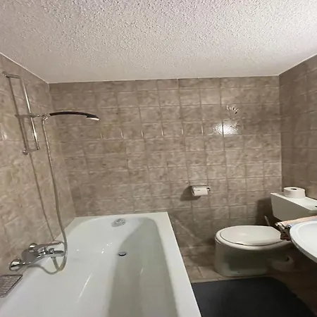 Charming In With Balcony Apartment Arzl im Pitztal