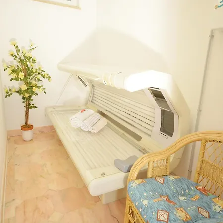 Charming Apartment In Arzl Im Pitztal Near Forest شقة