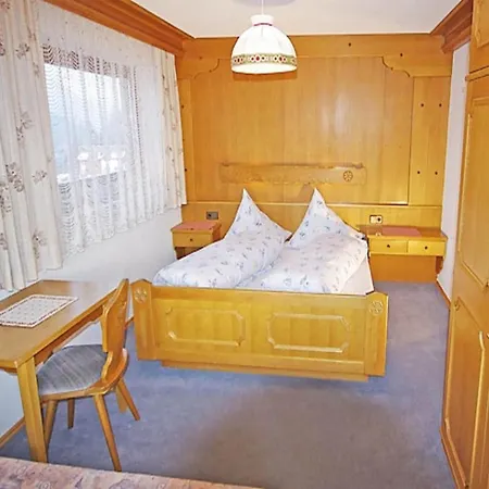 شقة Charming Apartment In Arzl Im Pitztal Near Forest